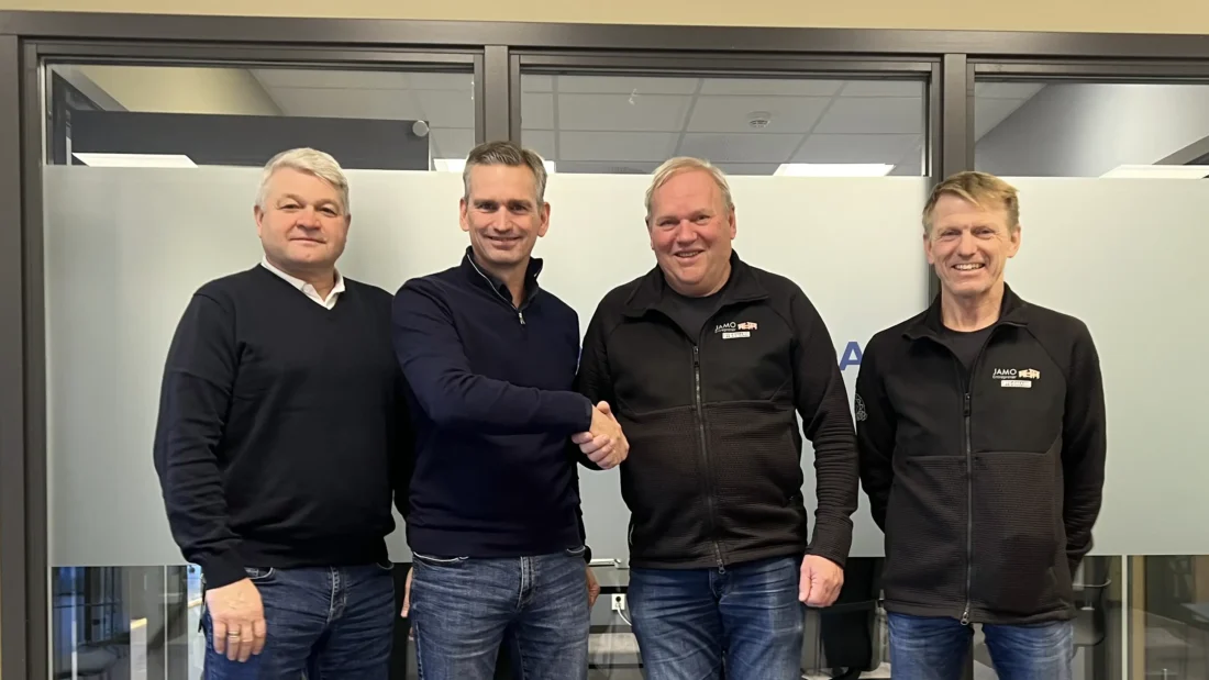 pressebilde av ansatte i Aas & Nordal og Jamo